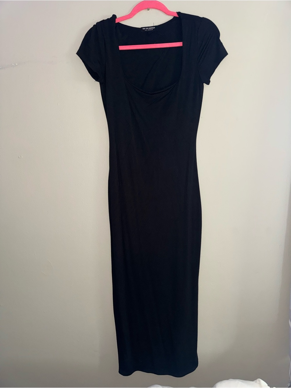 Classic Black Short-Sleeve Scoop Neck Maxi Dress